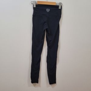 Aritzia Leggings sz TP/XS